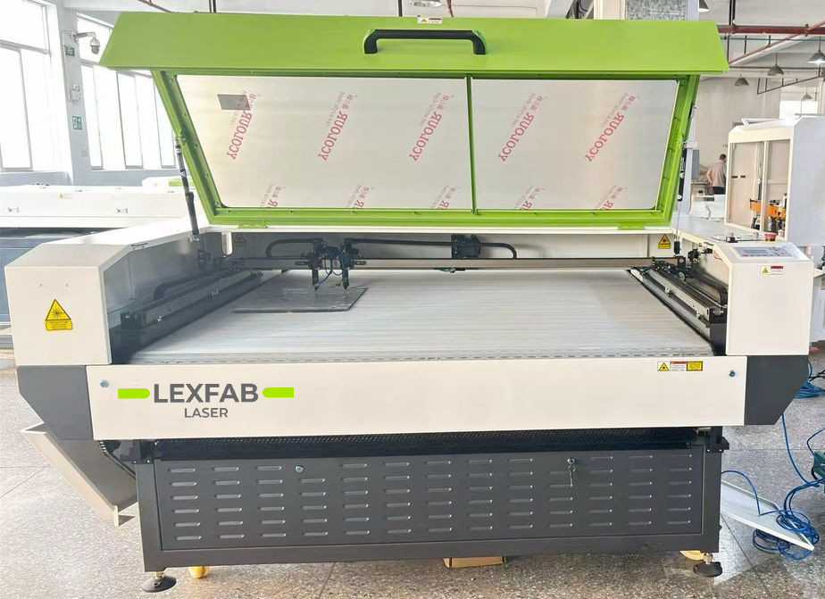 LEXFAB LASER - Machine Spéciale pour Textiles et Matériaux Souples – Image 3